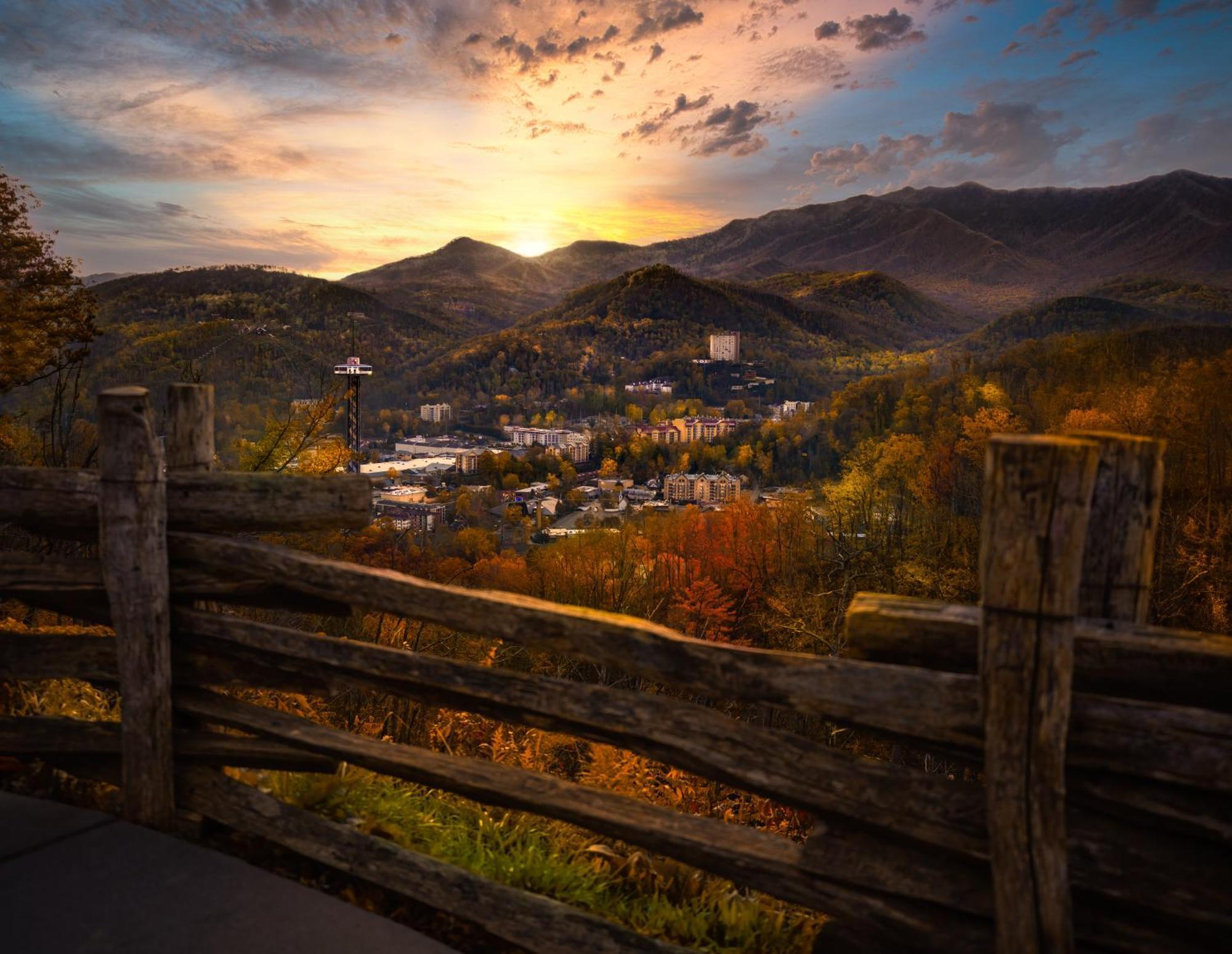 Serenity Heights, Amazing Views, Hot Tub Pool Access, 1089 Free Tickets Each Paid Day, Dollywood Gatlinburg Ngoại thất bức ảnh