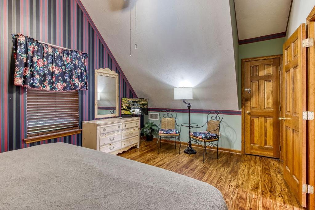 Serenity Heights, Amazing Views, Hot Tub Pool Access, 1089 Free Tickets Each Paid Day, Dollywood Gatlinburg Ngoại thất bức ảnh